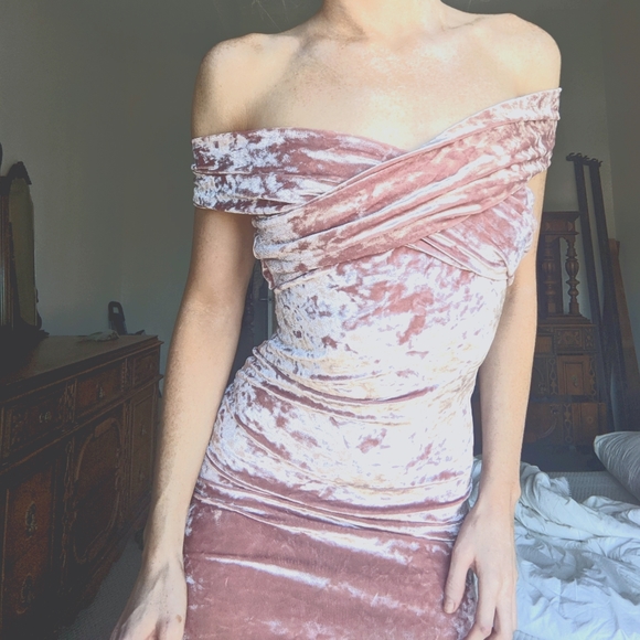 Fashion Nova Dresses & Skirts - Velvet mini dress